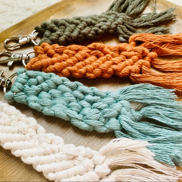 >>Macramé Keychain<< - Picture 3 of 6